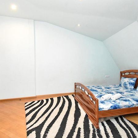 Amigo Guest Hostel Ереван Екстериор снимка