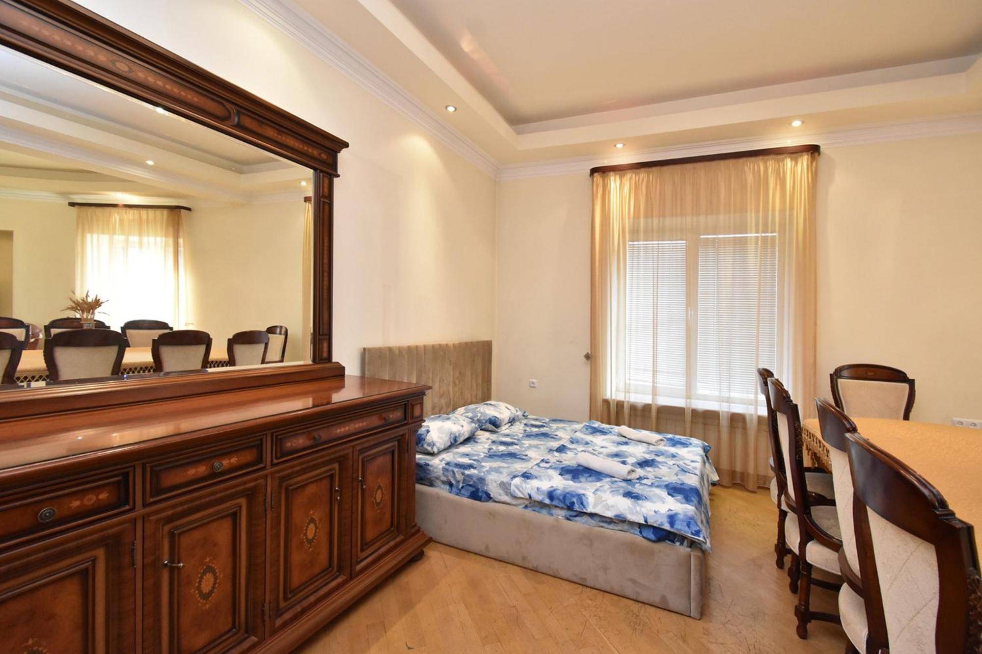 Amigo Guest Hostel Ереван Екстериор снимка