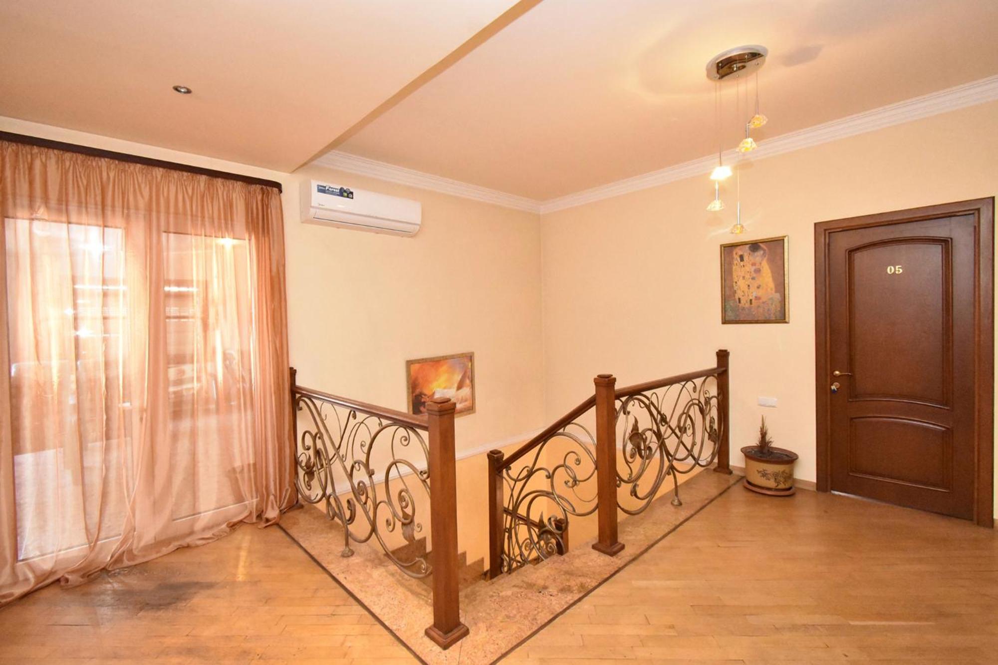 Amigo Guest Hostel Ереван Екстериор снимка