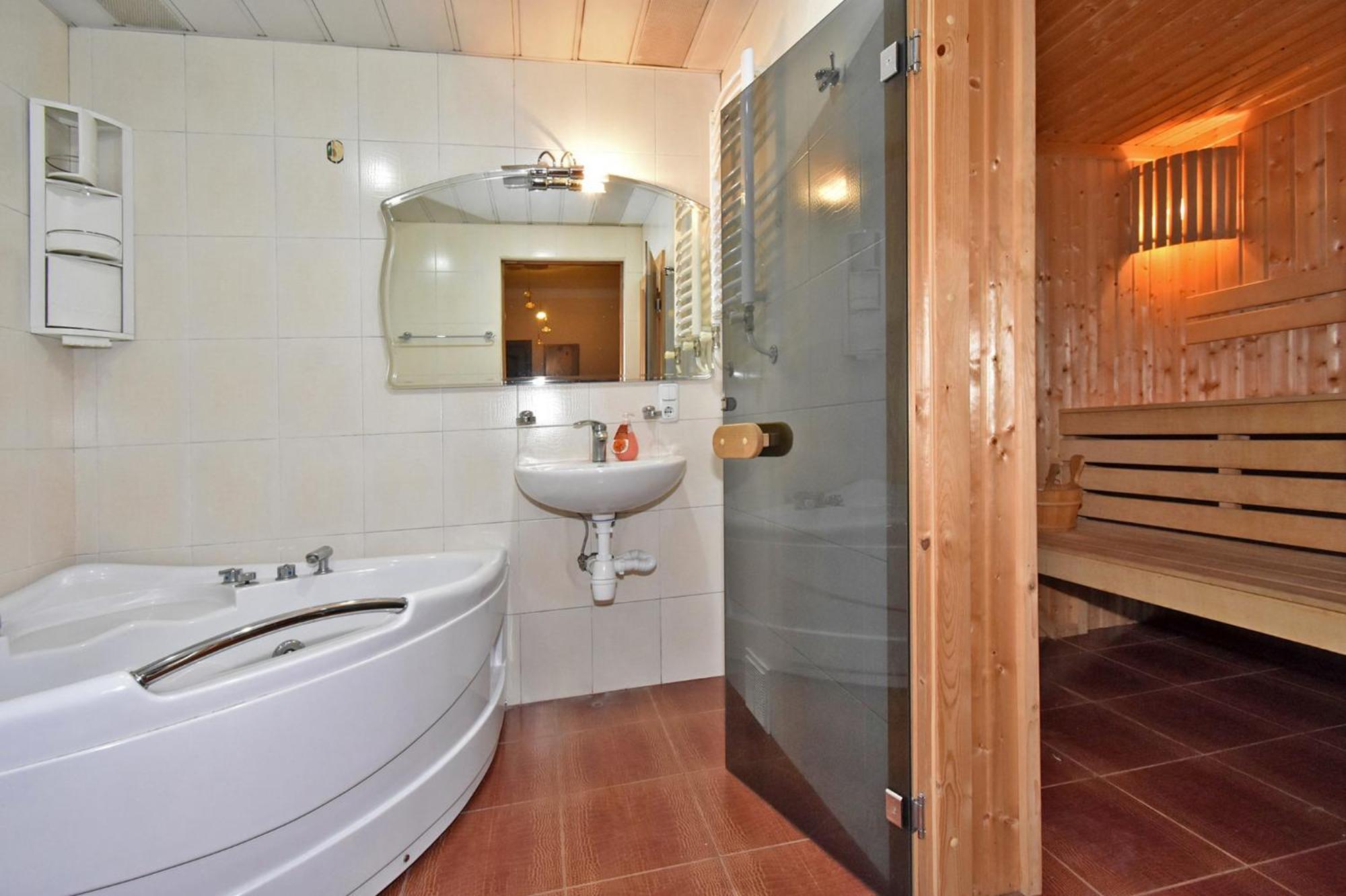 Amigo Guest Hostel Ереван Екстериор снимка